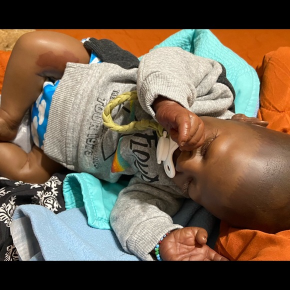 **Reserve** Realborn Reborn Baby Dominic - Picture 6 of 9